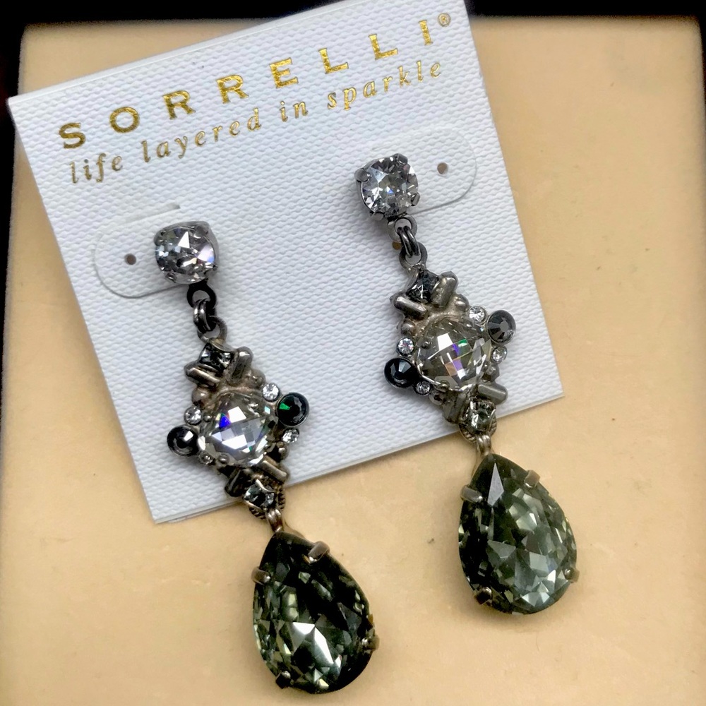 Sorrelli Swarovski Crystal Teardrop Drop Earrings Smoke Silver NWT